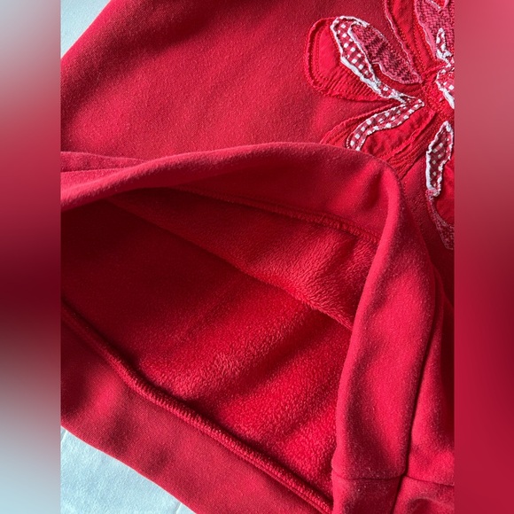 Ted Baker: Girls Red Sweater with Appliqué Flower Detail: Size 4-5 years - Picture 6 of 9